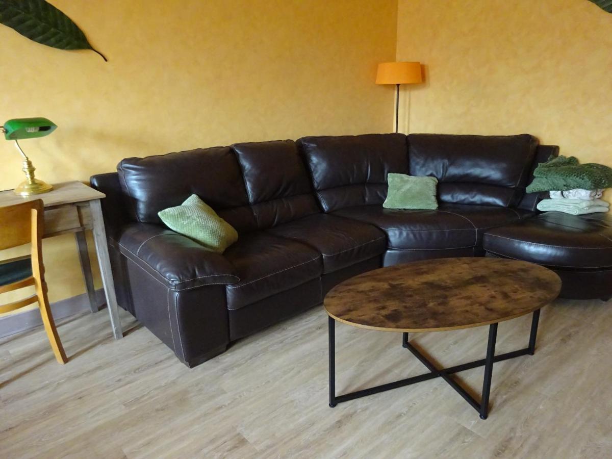 La Cerisaie Villa Ferreux Luaran gambar
